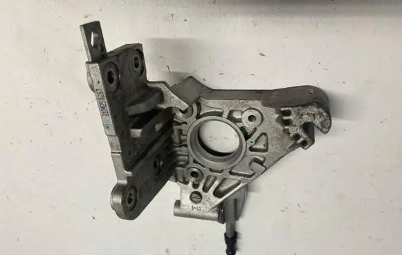 Hyundai Tucson LM Fuel injection high pressure pump D4FE