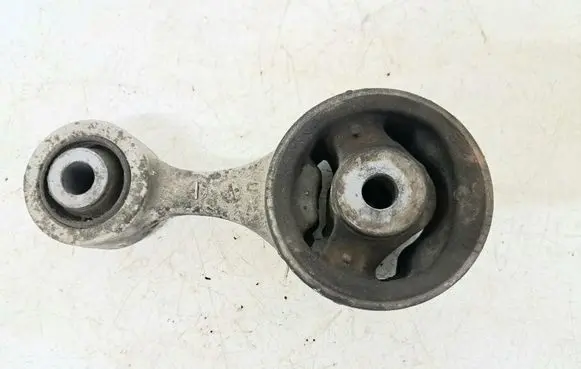 Engine mount bracket