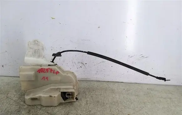 Volkswagen Touran I Front door lock 
