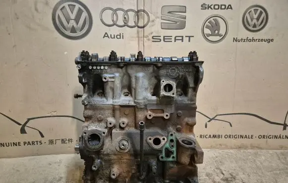 Volkswagen PASSAT B3 Engine 037103373A