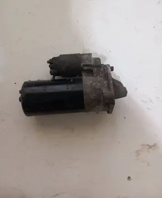 Volvo V70 Starter motor 0001109252
