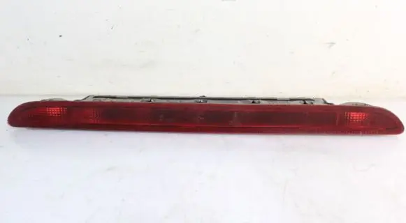 Peugeot Partner Third/center stoplight
