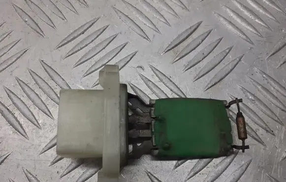 Ford Focus Heater blower fan relay 12790