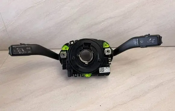 Volkswagen Jetta VI Wiper turn signal indicator stalk/switch 5K0953569 1K5953521AG 1K5953502L