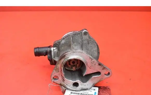 Opel Vivaro Vacuum pump 