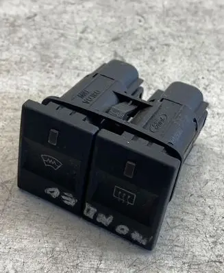 Ford Mondeo Mk III Windscreen/window heater switch Ms7t18k574aa