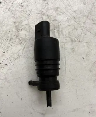 Mercedes-Benz C W203 Windscreen/windshield washer pump