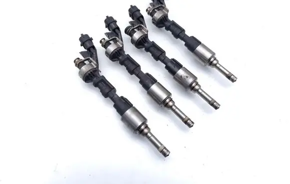 Ford Focus Fuel injectors set 0261500103