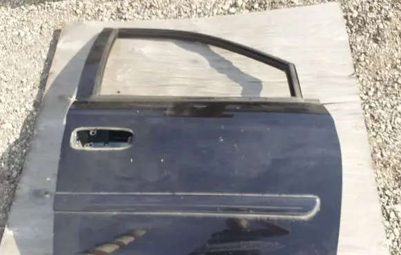 Chrysler Voyager Front door