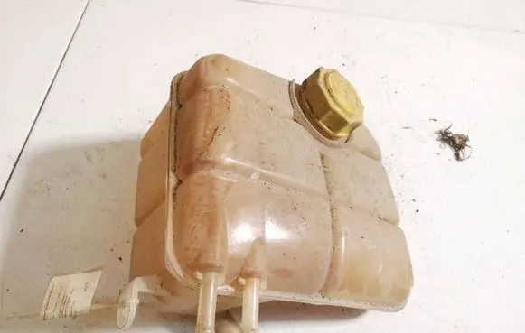 Ford Focus Coolant expansion tank/reservoir 38AB8K218A