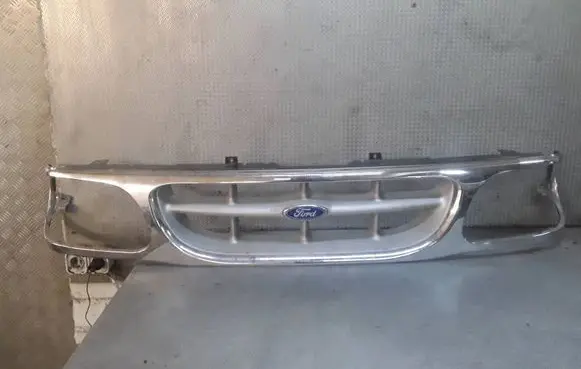 Ford Explorer Front bumper upper radiator grill F57b8200ah