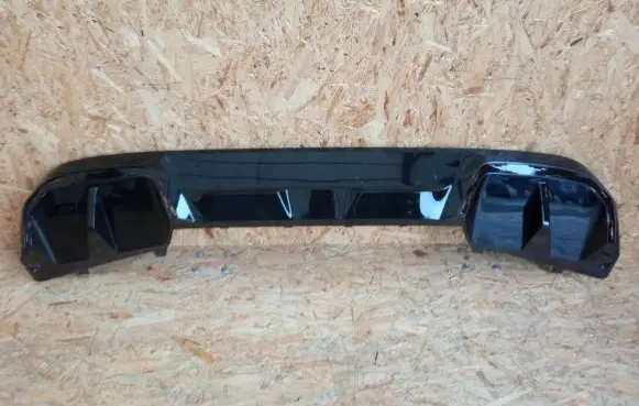 BMW 8 G15 Rear bumper lower part trim 51128096492