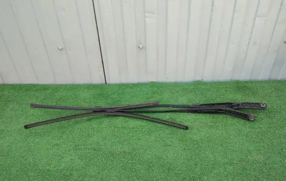 Audi A6 S6 C7 4G Front wiper blade arm 4G1955408D 4G1955407D