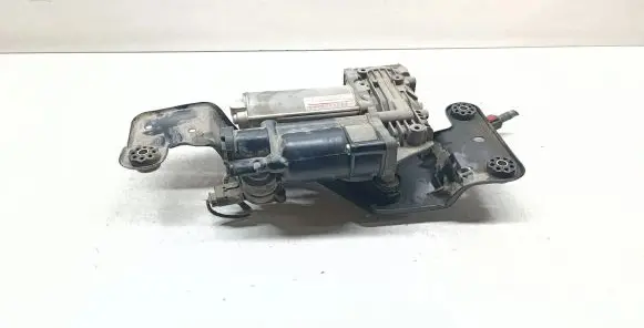 BMW X5 E70 Air suspension compressor/pump 
