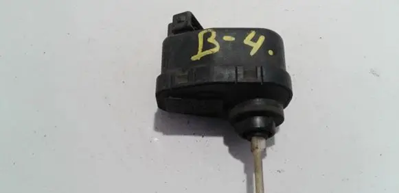 Headlight level adjustment motor
