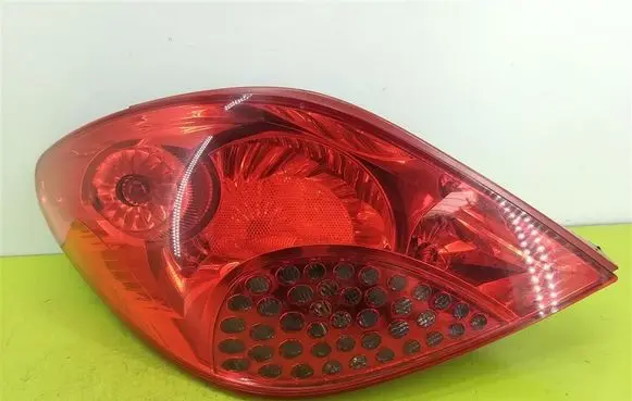 Rear/tail lights