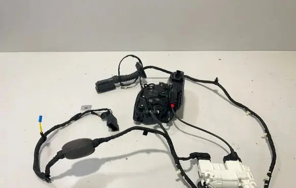 BMW X5 G05 Rear door lock 7477703 7444673