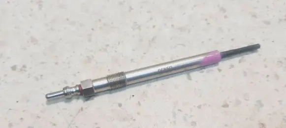 Opel Astra J Glow plug DG634 06E
