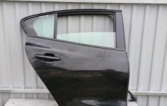 Ford Focus Rear door