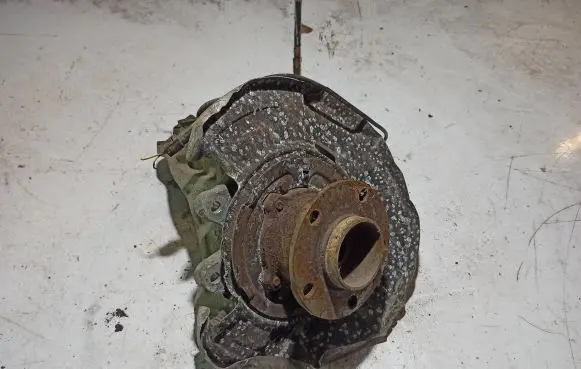 BMW X5 E70 Rear wheel hub 6770984 A3560