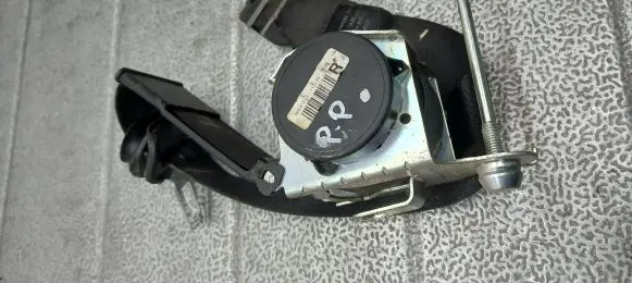 Opel Meriva A Front seatbelt