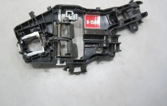 Volkswagen PASSAT B8 Front door exterior handle/bracket 517837811H 233816