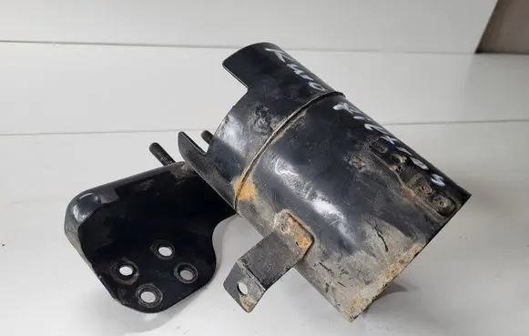 KIA Sorento Fuel filter bracket/mount holder 