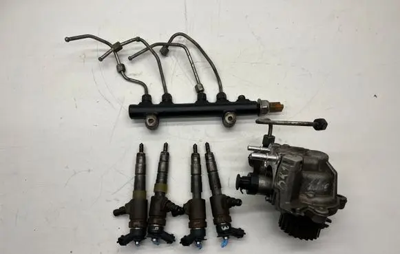 Peugeot 3008 II Fuel injection high pressure pump 9811347380 9804776780 5027766