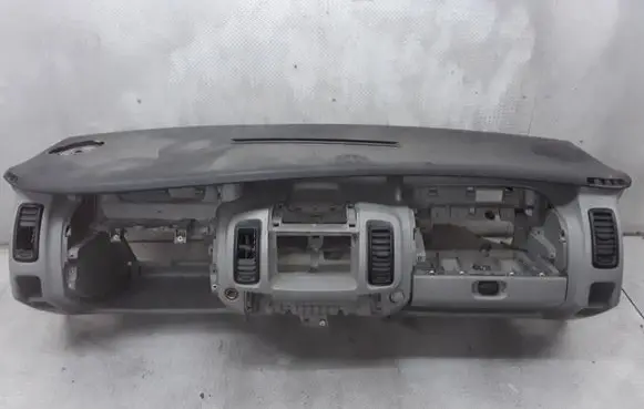 Opel Vivaro Dashboard 8200191903