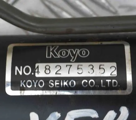 Toyota Yaris Verso Steering rack 48275352