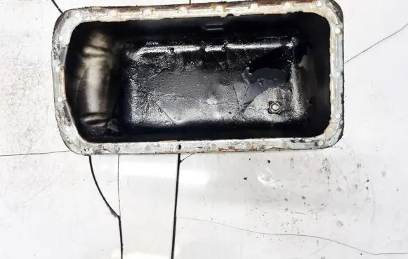 Hyundai Lantra II Oil sump