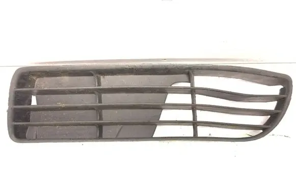 Audi A4 S4 B5 8D Front bumper lower grill 8D0807345