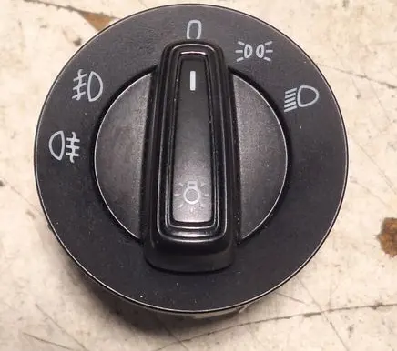 Skoda Octavia Mk3 (5E) Light switch 5E0941431F C24014 10095090