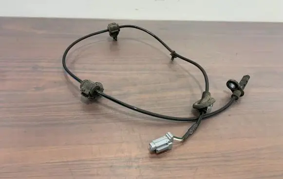 Subaru Outback (BT) ABS brake wheel speed sensor 27540AN040 Q92304280345
