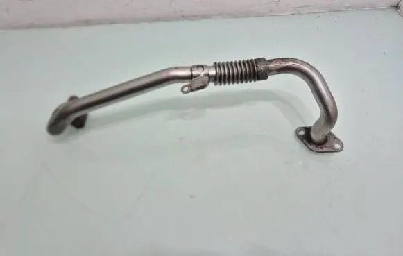 Volkswagen PASSAT CC EGR valve line/pipe/hose 