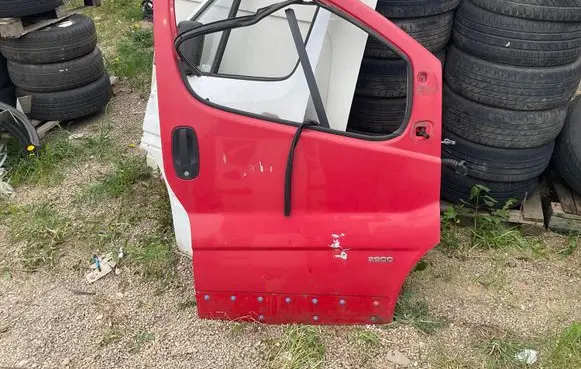Opel Vivaro Front door