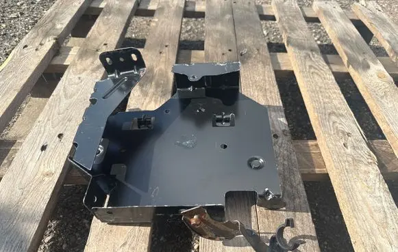 Opel Vivaro Engine control unit holder 93858909 8200630428