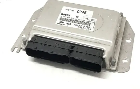 KIA Cerato Engine control unit/module 0281011538 3910327061