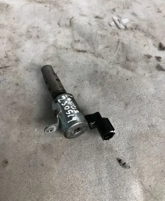 Lexus IS 220D-250-350 Camshaft vanos timing valve 1533031020