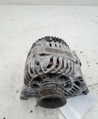 Audi A4 S4 B5 8D Generator/alternator