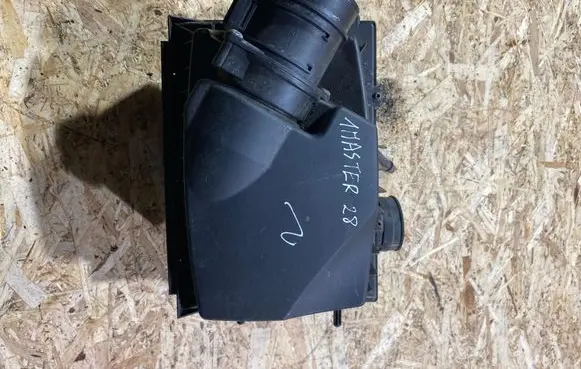 Renault Master III Air filter box 8200751534