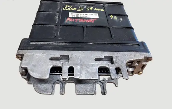 Volkswagen Golf III Gearbox control unit/module 01M927733A