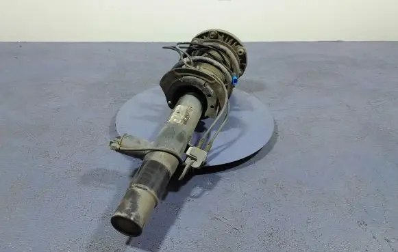 BMW 6 F12 F13 Front shock absorber/damper 6865540