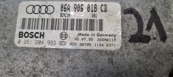 Volkswagen Golf IV Engine control unit/module 06A906018CD