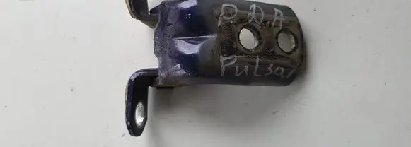 Nissan Pulsar Front door lower hinge 