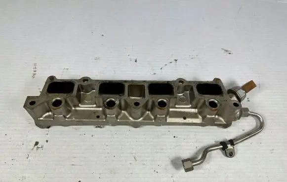 Volkswagen Tiguan Fuel main line pipe