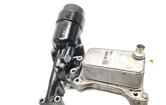 Engine oil radiator