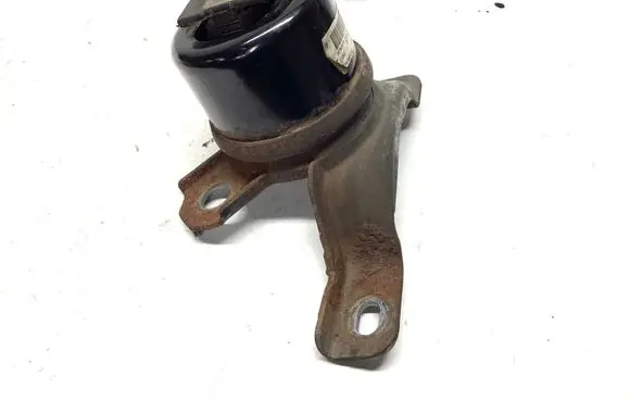 Volvo S60 Engine mount bracket 30793318 8G9N6F012BB