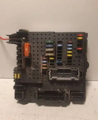 Volvo V70 Fuse module 30732769 06W016 00005863624