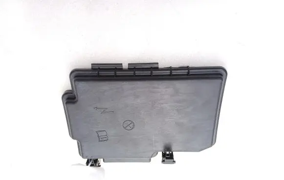 Mercedes-Benz GLS X166 Fuse box cover A1665400182 18567321 50924